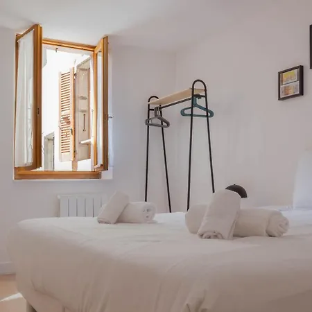 Amnesia Old Town Annecy