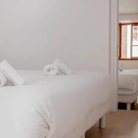 Amnesia Old Town Hotell Annecy